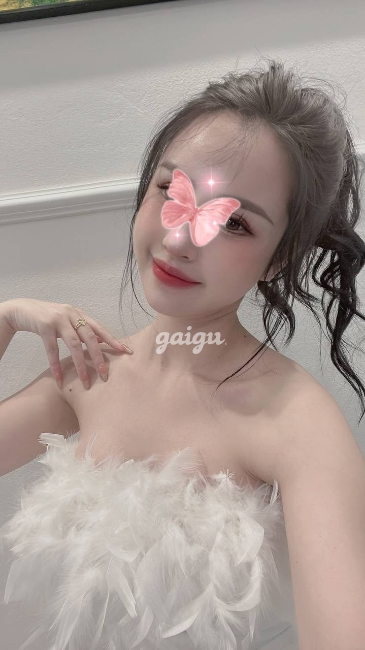 Cherry siêu phẩm xinh ngon, trắng, cực chiều khách