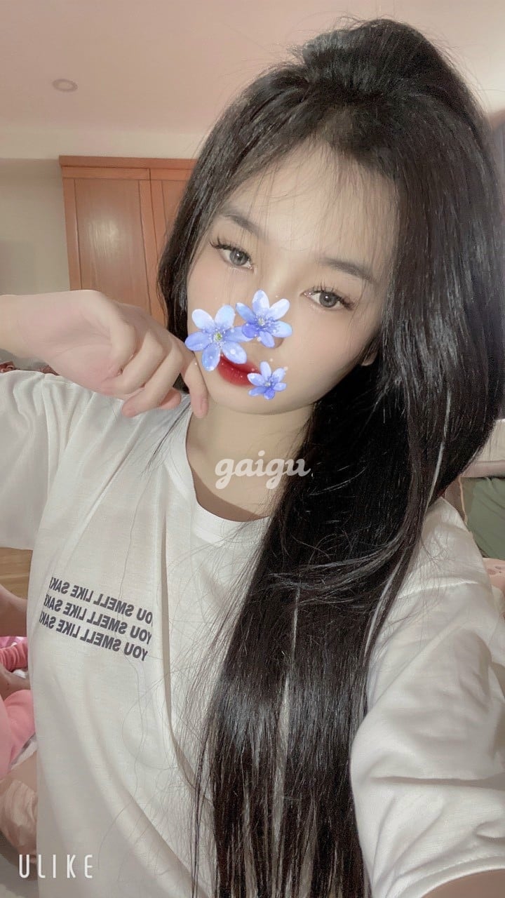 Hot Teen KHÁNH LINH 2k5 Baby,Non Tơ,Bym Khít