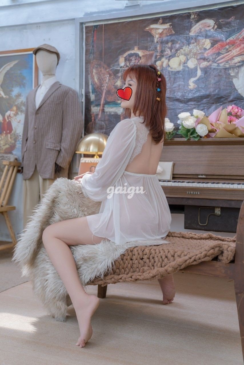 THÚY AN – HAY CƯỜI PHỤC VỤ TẬN TÌNH