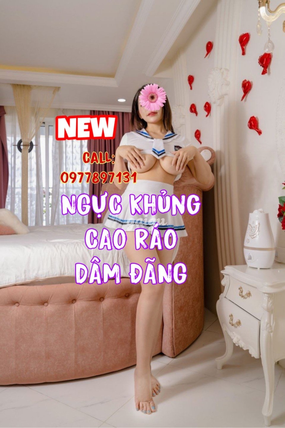 NEW TRANG TRẦN HÀNG XỊN SÒ NGỰC KHỦNG XUẤT HIỆN LẦN ĐẦU